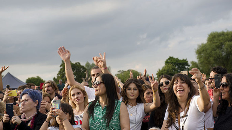 Moğollar ve Selda Bağcan’la Londra’da muhteşem final