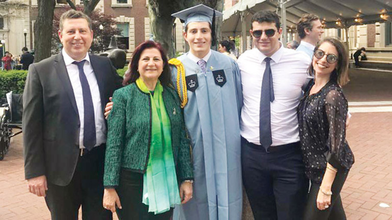 Columbia’dan en prestijli ödülleri aldı