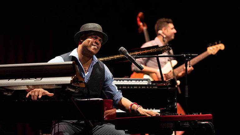 KÜBA’NIN DAHİ ÇOCUĞUNDAN ANTALYA BESTESİ