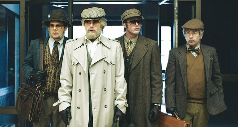 Tarihi, kalemi  elinde tutanlar yazar