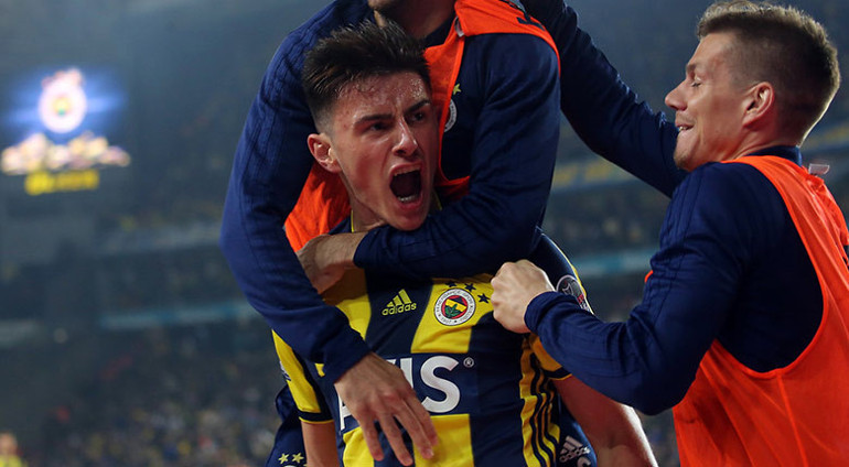 Eljif Elmasın menajeri açıkladı: Tarihi bir anlaşma