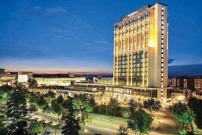 Hilton gitti sıra yeni markada