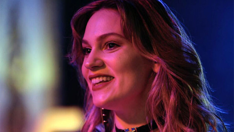 Farah Zeynep Abdullah’ın yerine Aslı Enver