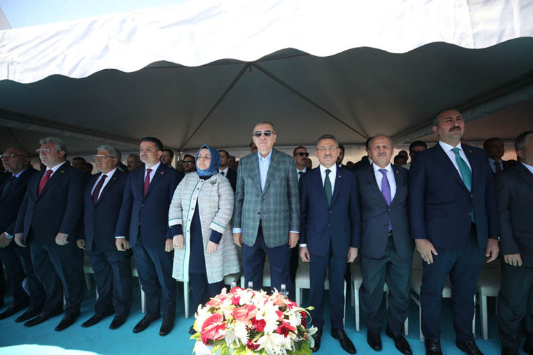 Son dakika... Cumhurbaşkanı Erdoğan İstanbul-İzmir Otoyolu ve Bursa Şehir Hastanesi açılışını gerçekleştirdi