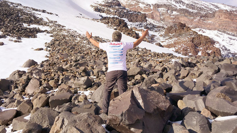 Mağdurlarla zirve selamı