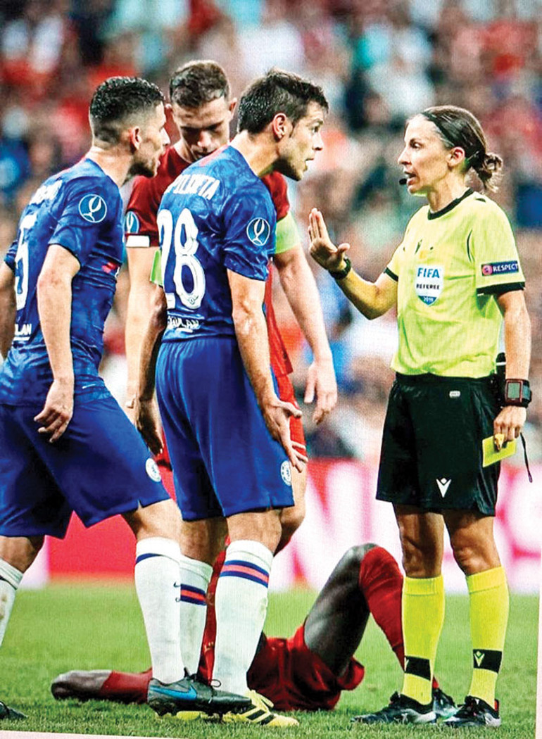 Bu dört kadınla ekrana çıksan sana ne derler