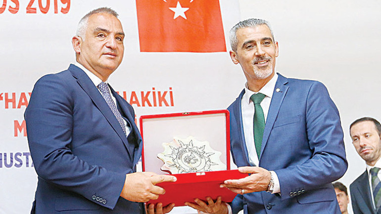 Dünya huzur ve adalet arıyor