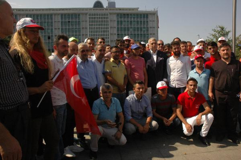 İBBde işten çıkarılan işçilere destek ziyaretleri