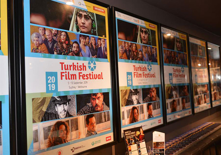 Türk film festivalini Aykut Enişte başlattı