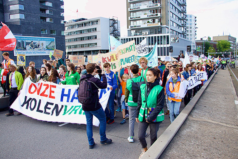 Rotterdam Limanı’nda iklim protestosu