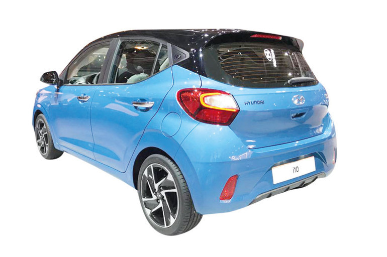 Onların işi yıldız yaratmak