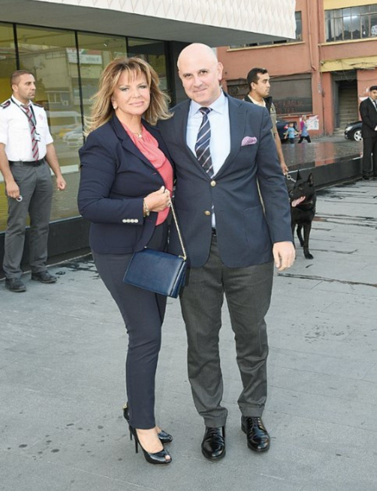 Yeni binada özel açılış