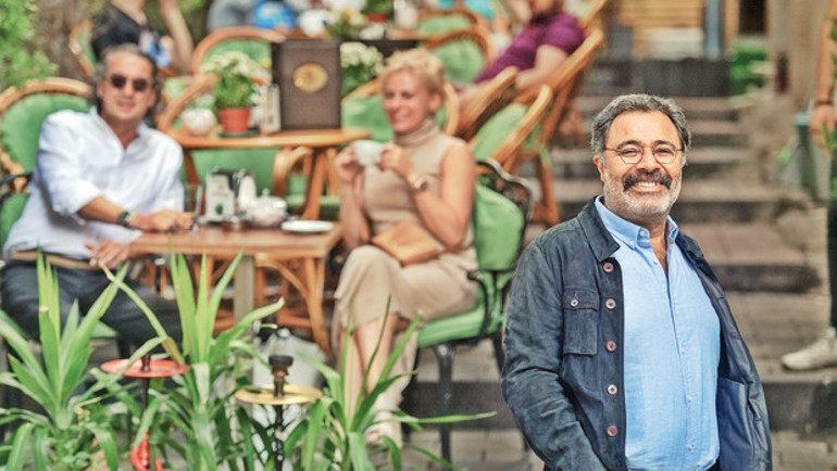 Ahmet Ümit’le yeni İstanbul üzerine Beyoğlu küllerinden doğacak