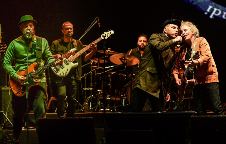 Yeni Türkü 40 yaşında