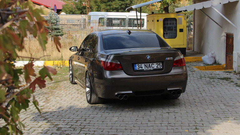 Lüks araçla drift attılar Polis incelemeye aldı, rekor ceza kesildi