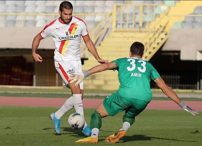 Göztepede Eren Derdiyok sevinci