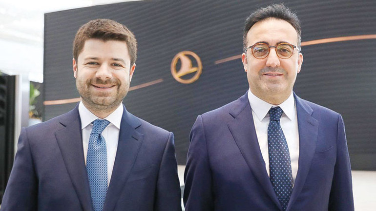 Kendi uçağımızla gitmek vardı