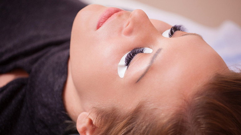 İpek Kirpik Hakkında Bunları Biliyor Musunuz