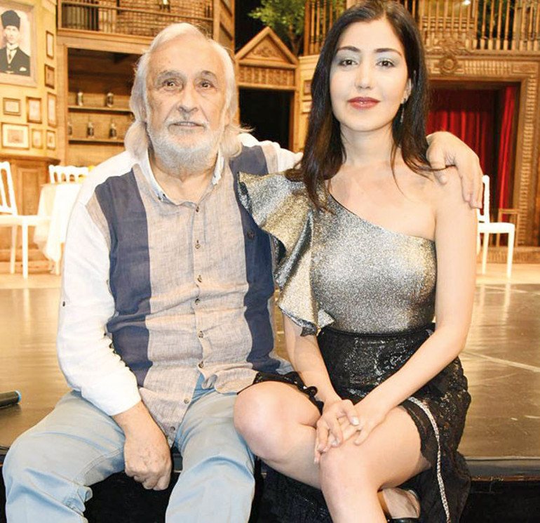 Cüneyt Arkın ile oğlu aynı sahnede