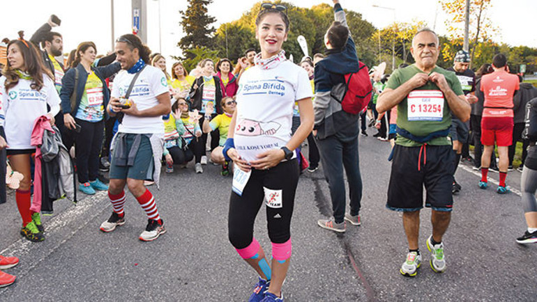 İki kıta arası 140 bin kişi koştu