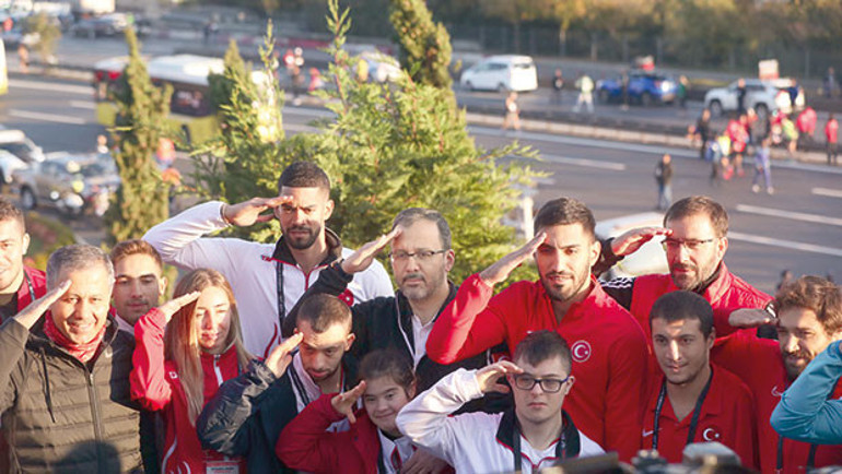 İki kıta arası 140 bin kişi koştu