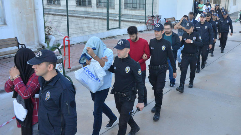 FETÖ elebaşının yazdığı skandal mektup Adanada ortaya çıktı