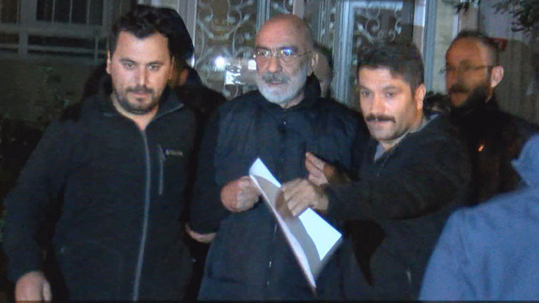 Son dakika... Ahmet Altan gözaltına alındı