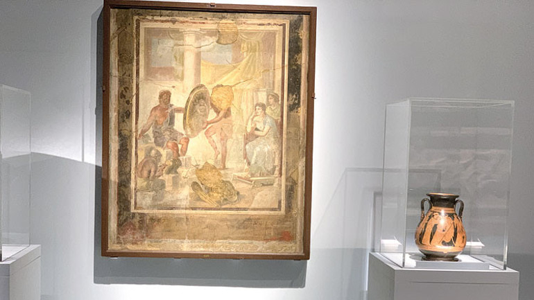 Çalıp sergilediler Uzmanlar Anavatanında olmalı dedi