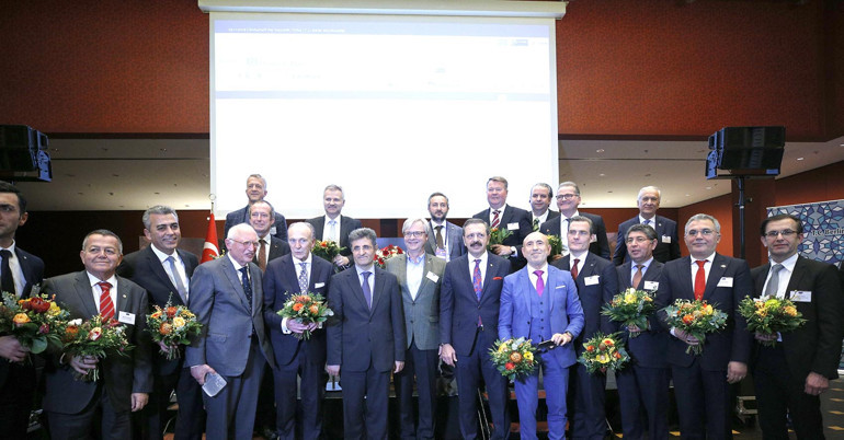 Türkiye’ye yatırım yapan kazanır