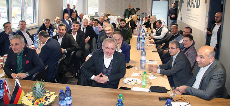 ‘Almanya’da yatırıma geliyoruz’