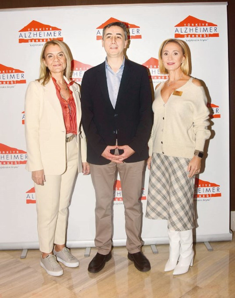 Alzheimer hastalarına destek için buluştular