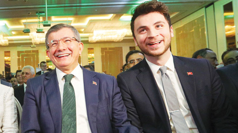 Cem Uzan neden kafayı çıkarmaya başladı