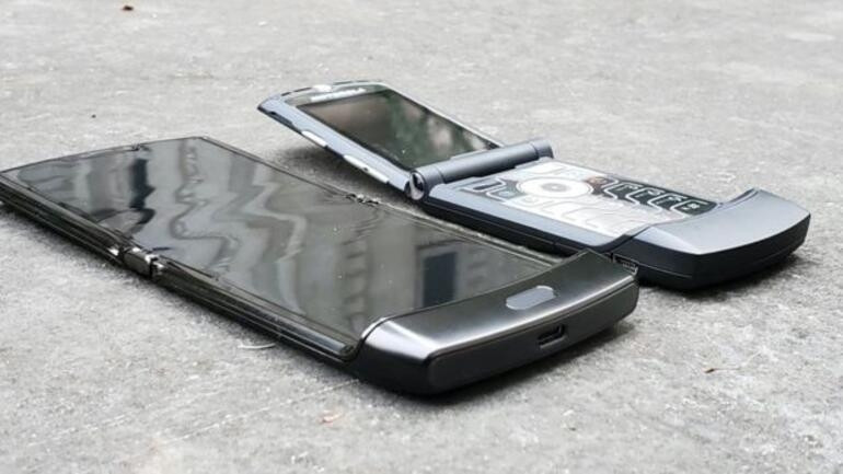 Motorola Razr mı yoksa Samsung Galaxy Fold mu