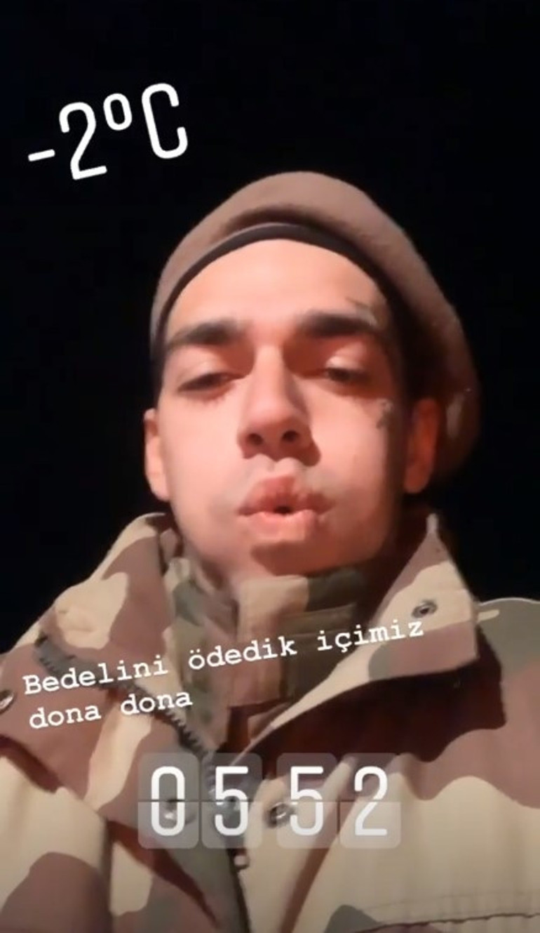 Askere giden ünlü Rap’çi Ezhel, kamuflajlı fotoğraflarını paylaştı