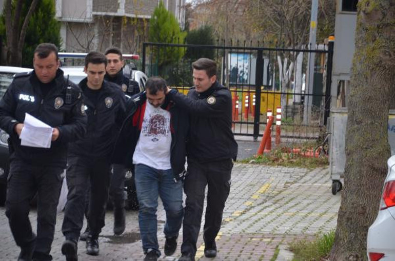 Polis panikle yardım isteyenleri gördü Pompalı tüfek, zehir ve bıçakla yakalandı