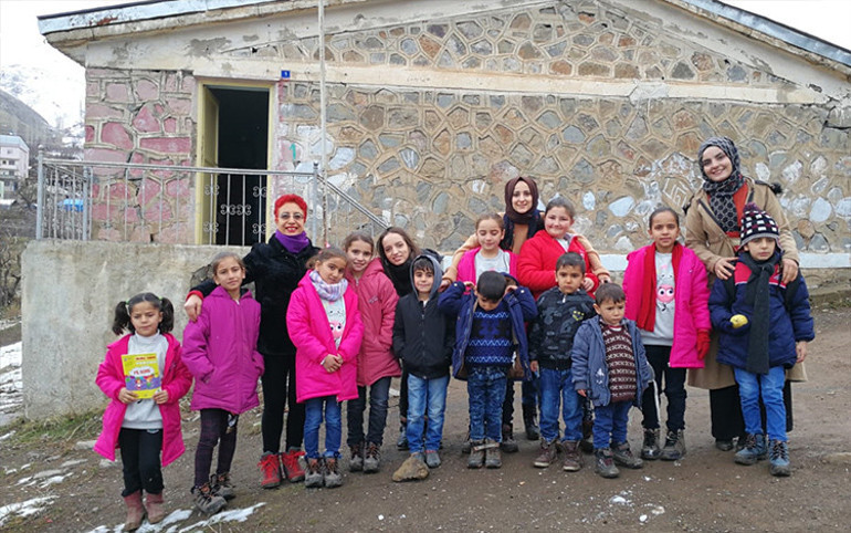 Üniversiteli gençlerin bitirme tezi, hayır işine dönüştü