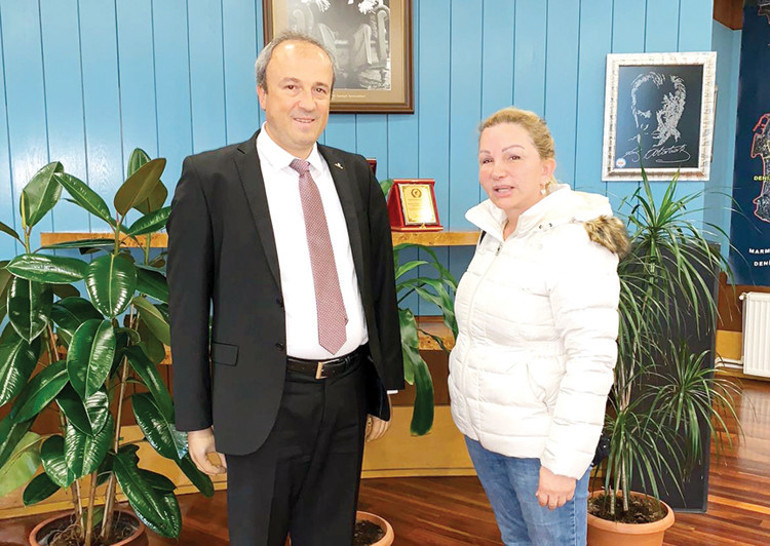 Bir belediyede çalışan ilk trans kadın olan Niler Albayrak hayat hikayesini anlattı