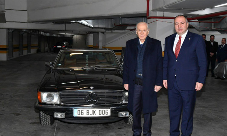 Bahçeliden sürpriz hediye Ömrüm boyunca gururla mahfuz tutacağım