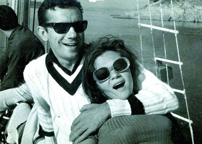 Nevra Serezli: Biz tiyatrocular oyun sonrası 10 dakika için 50 yılımızı veriyoruz