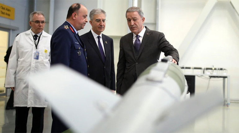 Son dakika... Bakan Akardan Yunanistana sert tepki: 16 adayı silahlandırıyor