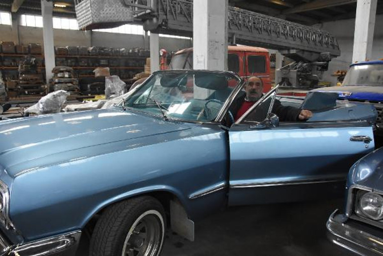 Müze açmak için araç topluyor