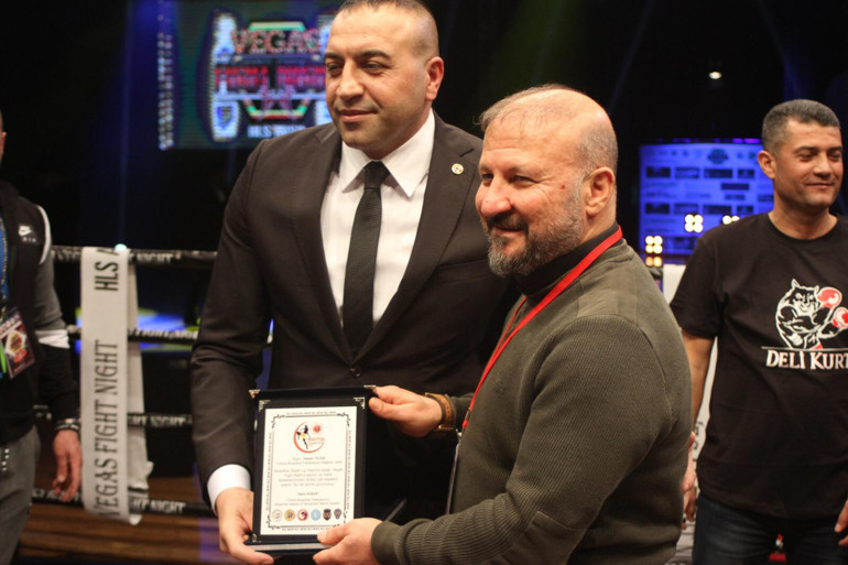 Muaythai Gala Gecesi nefesleri kesti