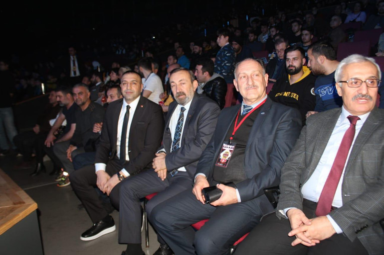 Muaythai Gala Gecesi nefesleri kesti