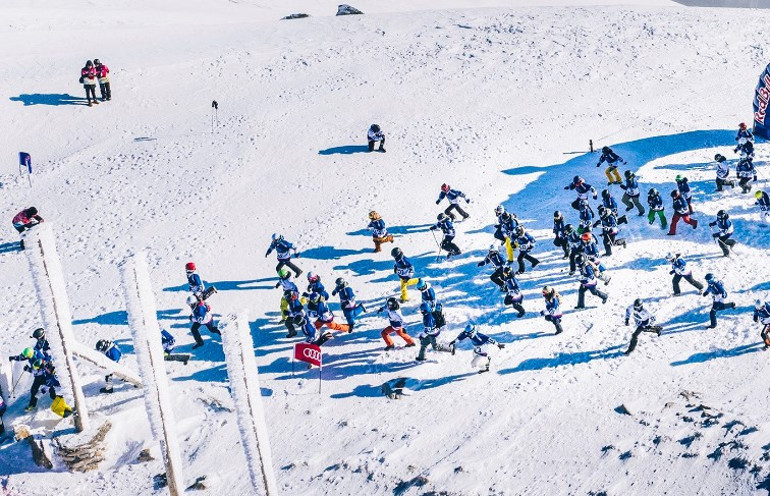 Ünlü isimleri buluşturan etkinlik