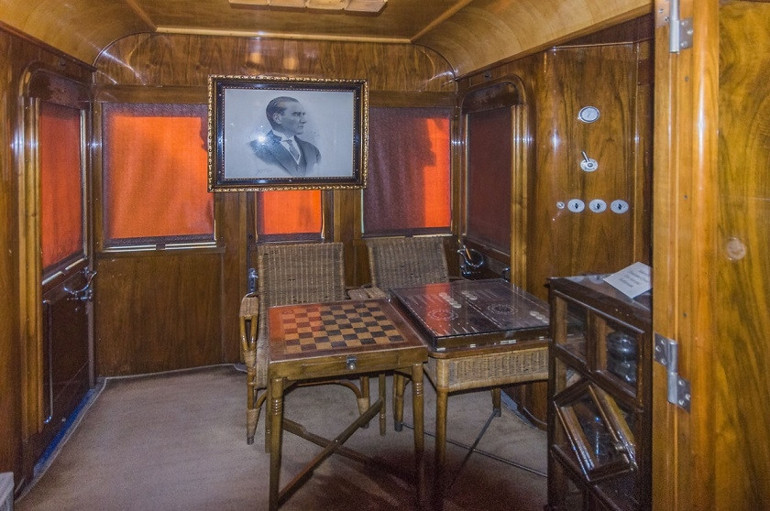 Atatürk’ün yurt gezilerinde kullandığı vagonu: Beyaz Tren