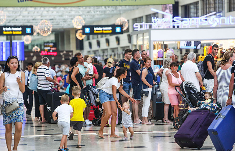3 Hollandalı’dan biri Antalya’yı tercih etti