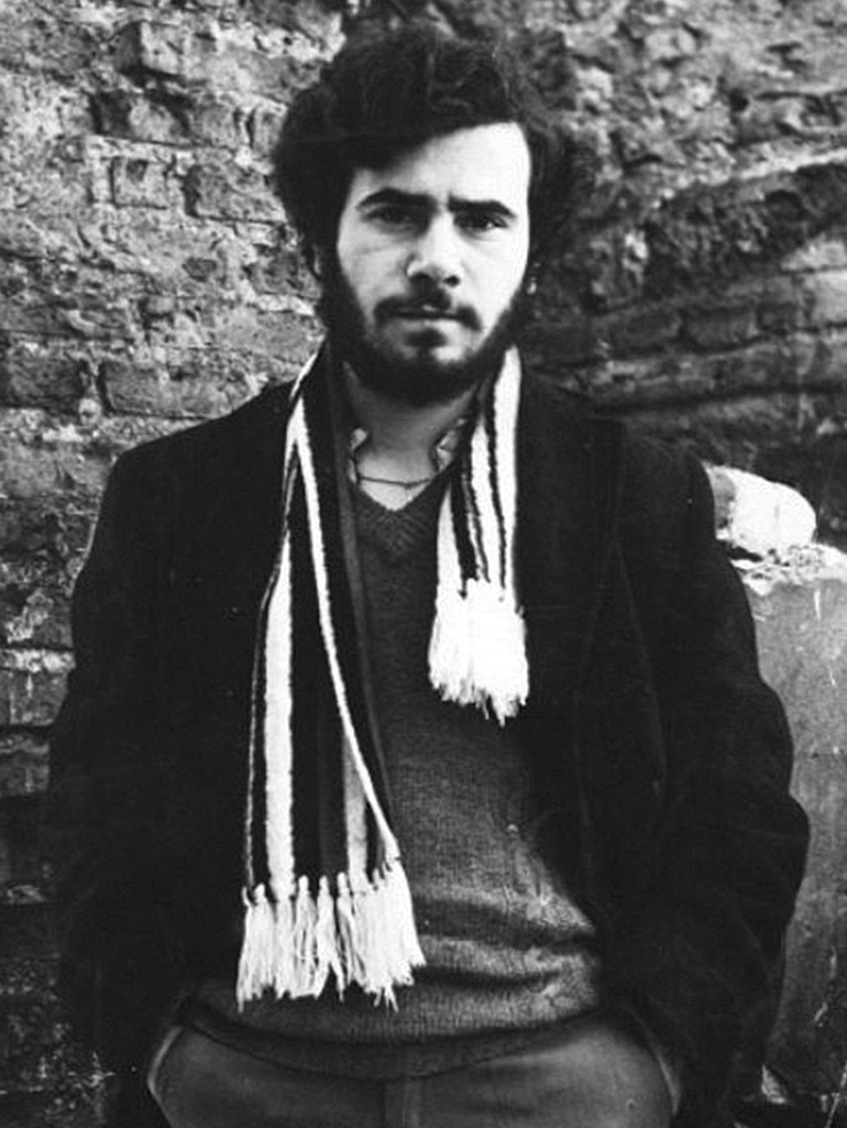 Bugün 70 yaşına basan usta sanatçı Bülent Ortaçgil, sanat hayatının 50’nci yılını yeni şarkılarla kutlayacak