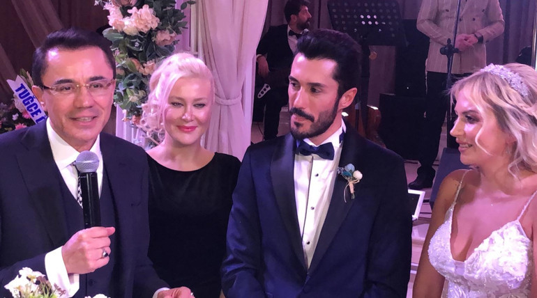 Oyuncu Emrah Akduman ile Gökçe Mavuş evlendi