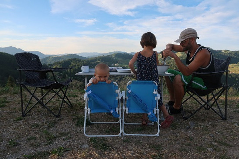 Dünyanın her yeri onların bahçesi