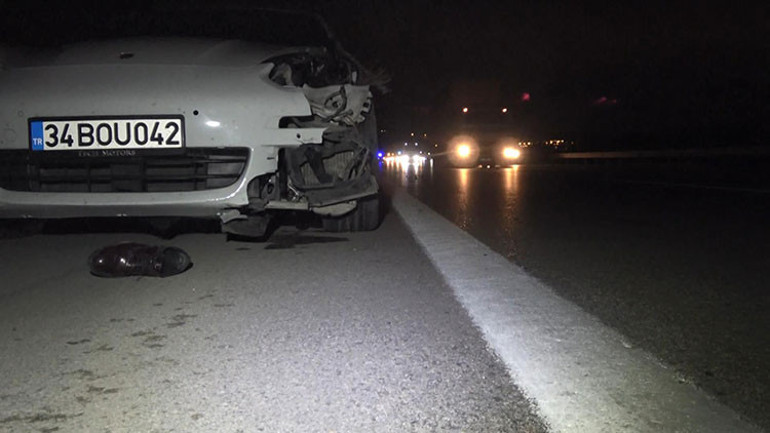 Bursada otobanda otomobilin çarptığı yaya öldü